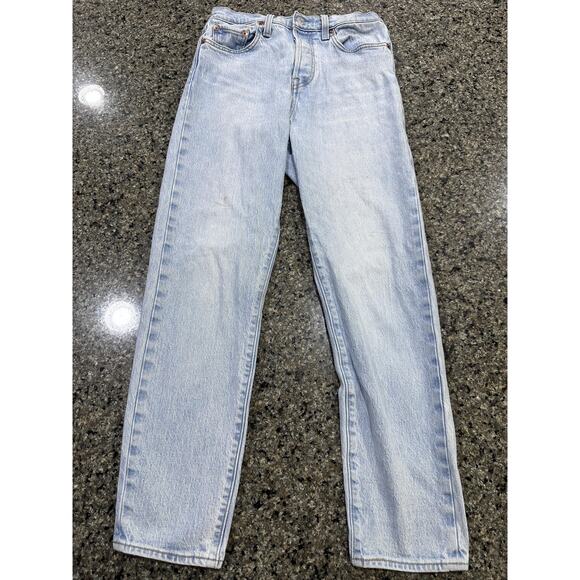Levis Wedgie Jeans Size 26 Light Wash High Rise Button Fly Straight Denim STAINS - Picture 1 of 12